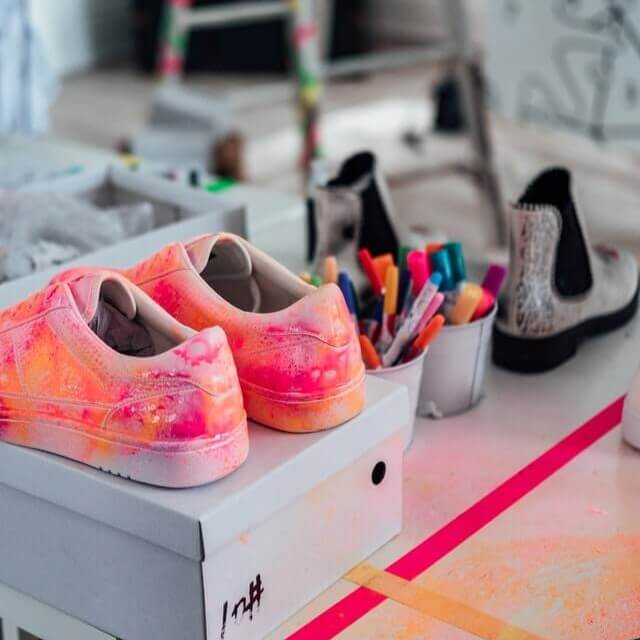 Best Paint Markers to Use for Bag and Shoe Designs
